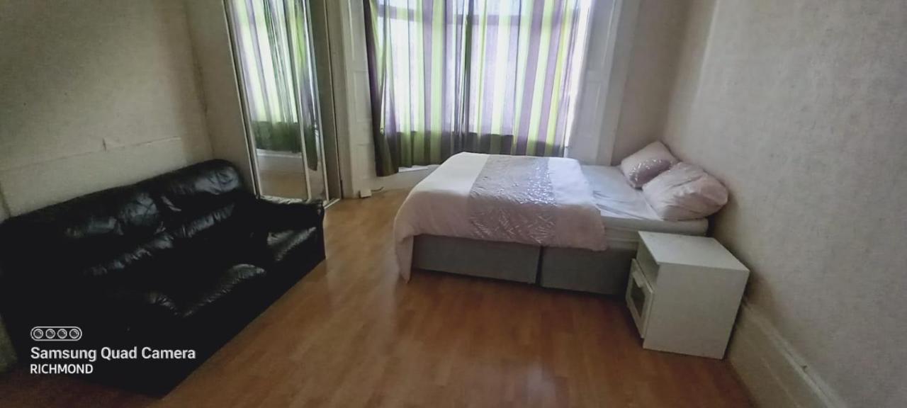 Elmdene Road - Large Room Londres Extérieur photo
